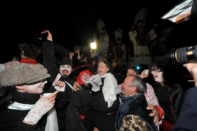 Ingrandisci la foto